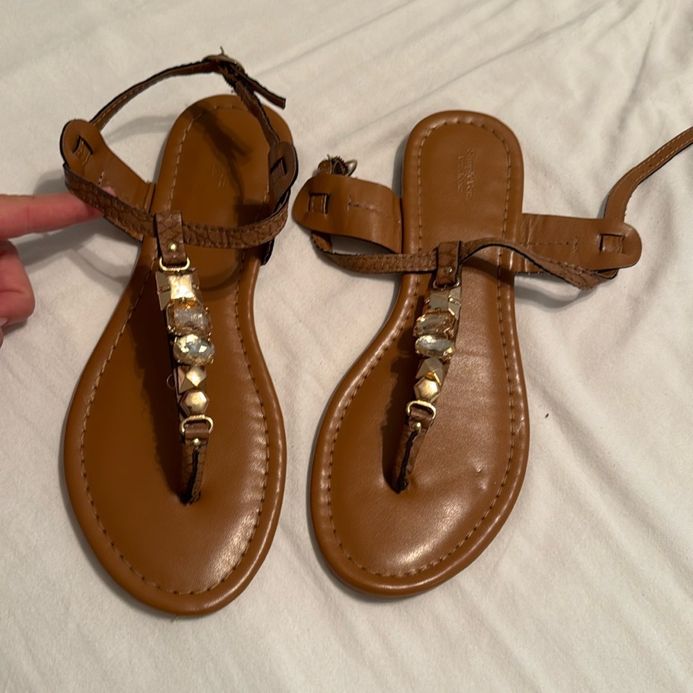 Vera Wang Sandals